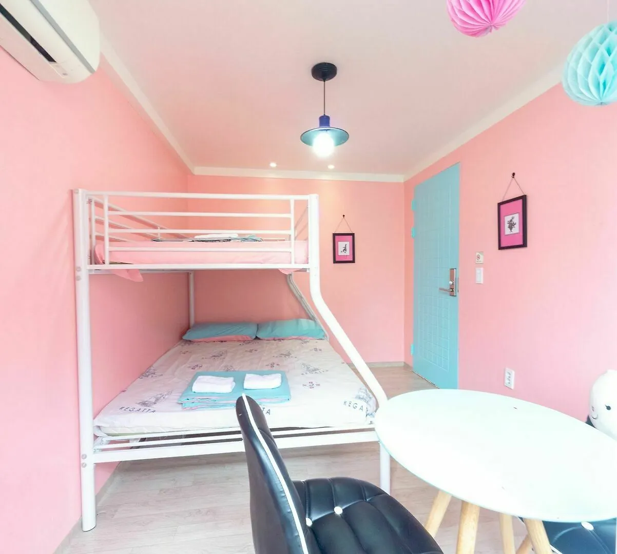 Hotel Sounlin Guesthouse - Caters To Women Seoul
