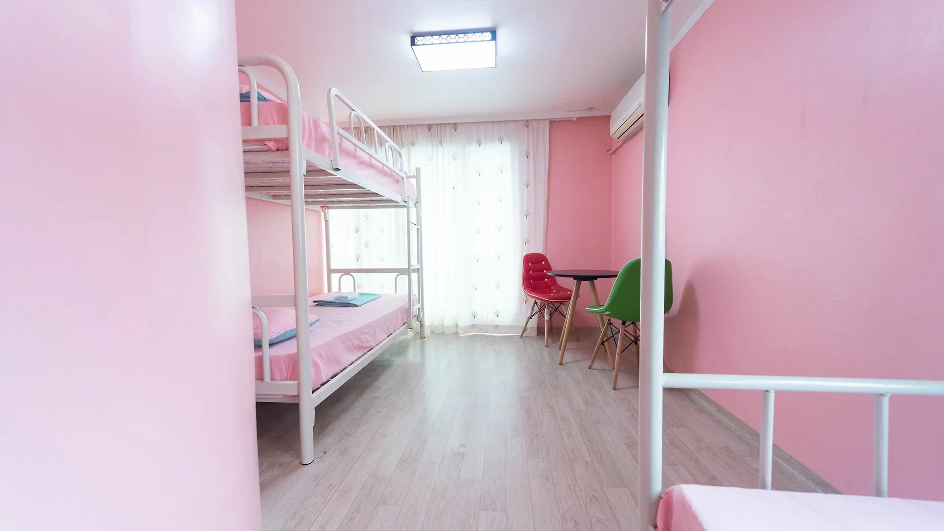 Sounlin Guesthouse - Caters To Women Seoul Hotel