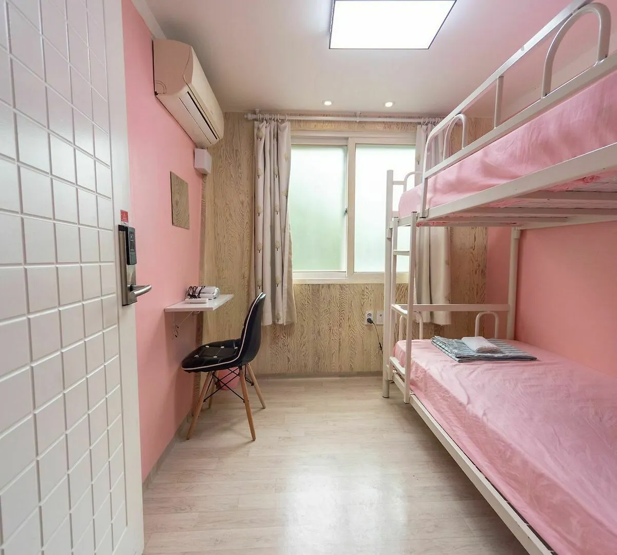 Sounlin Guesthouse - Caters To Women Seoul 2*,